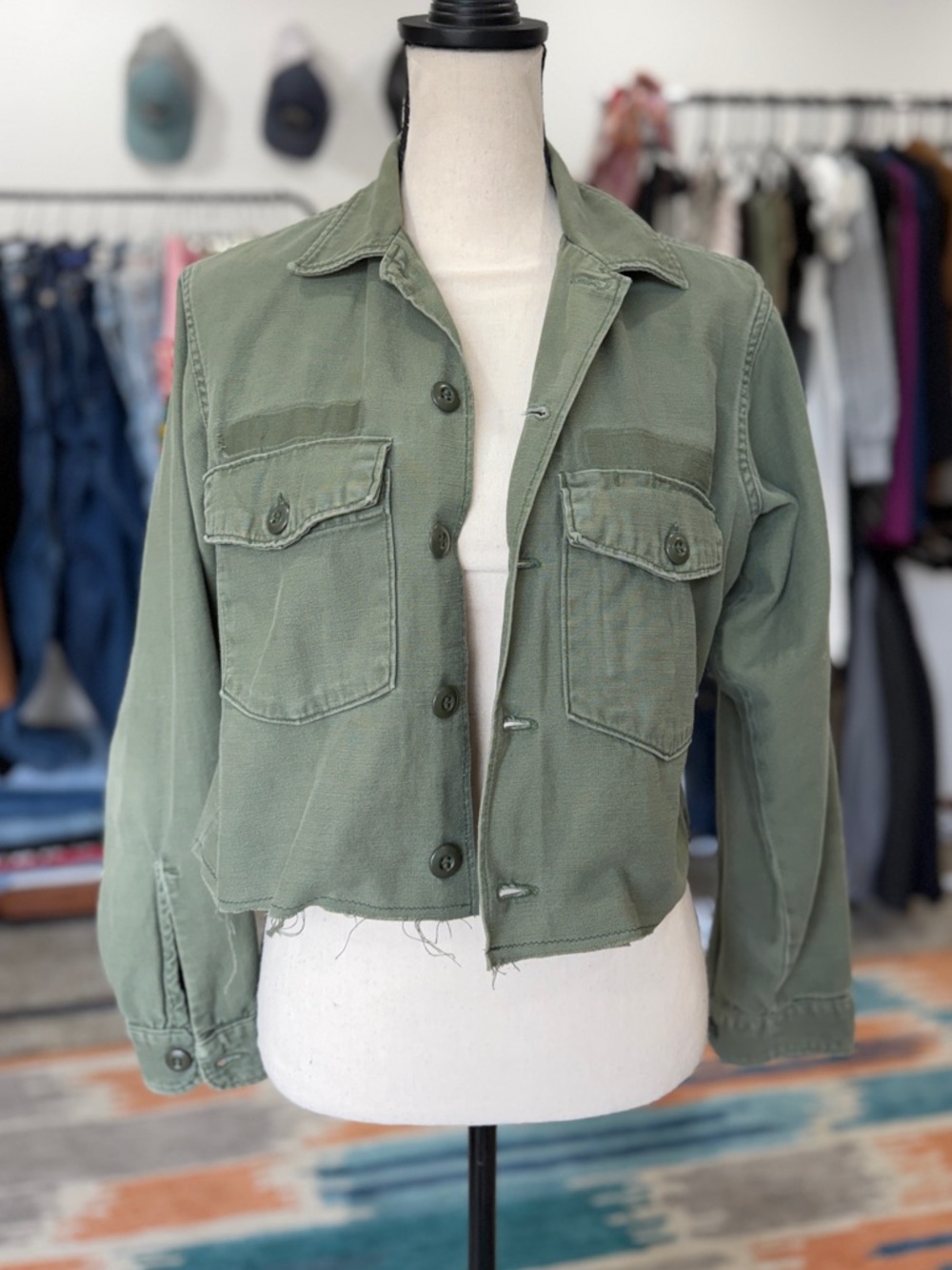 Vintage Surplus Cropped Military Army Green Button-Up Shirt Jacket